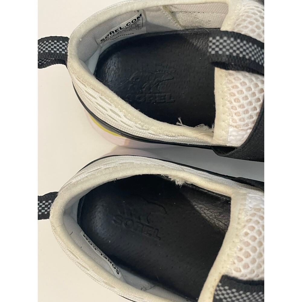 Women's Sorel Kinetic Impact Strap Platform Sneaker White Bolt Size 8 Lug Sole - Picture 11 of 12